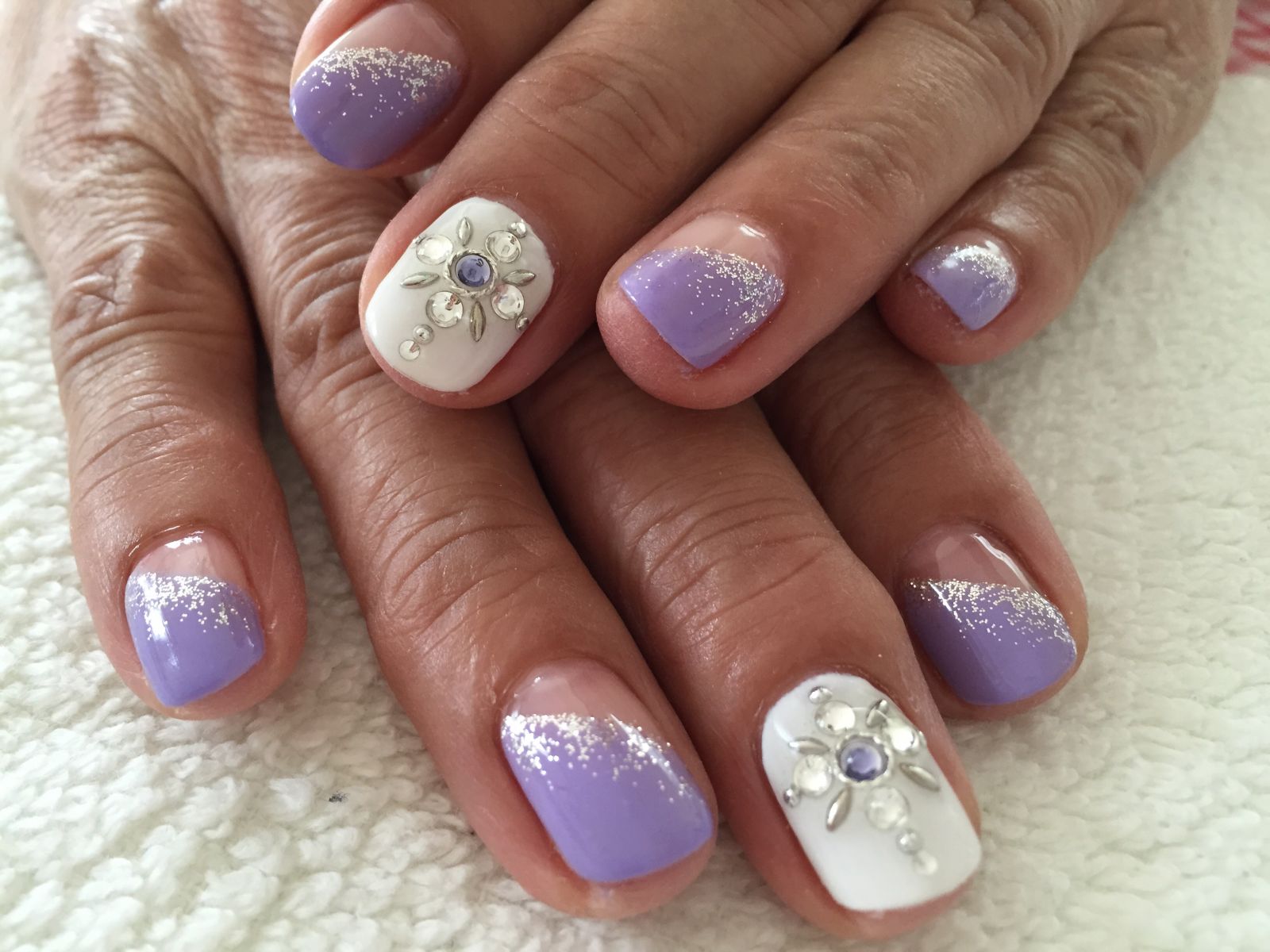 中央林間プライベートネイルサロン kanakanail 
パープルネイル ¥7000(オフケア込)