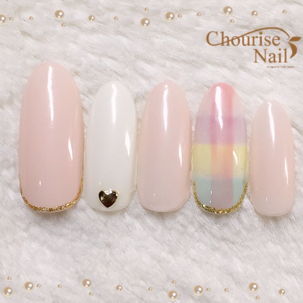 Chourise Nail