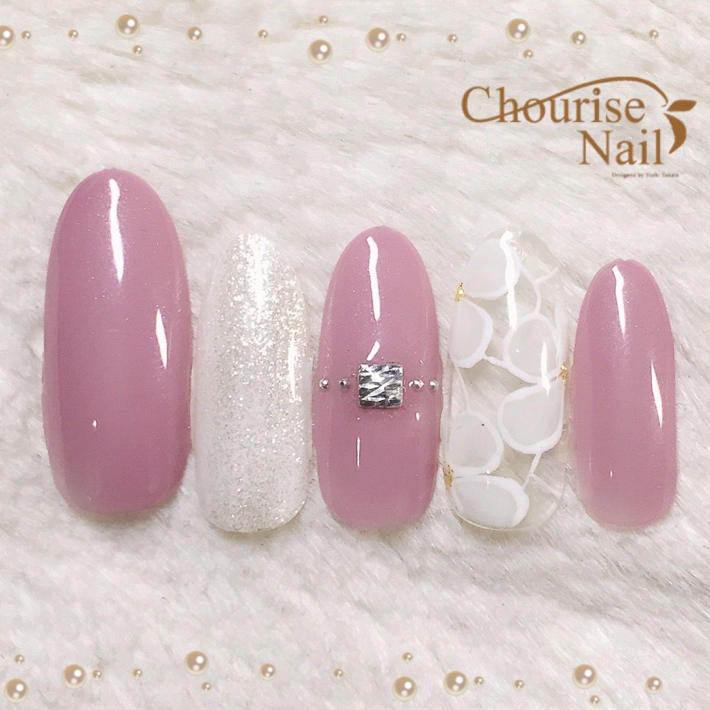 Chourise Nail