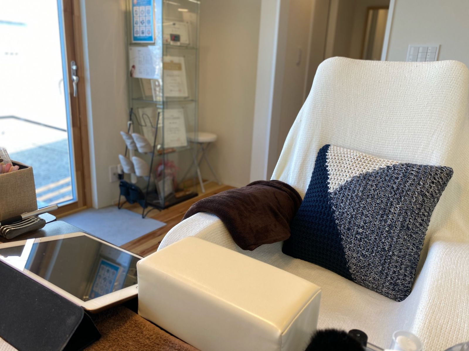 施術中はタブレットでサンプル・雑誌等ご覧いただけます。