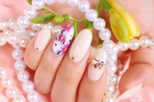 定額ジェルデザイン￥5,400(スカルプの場合＋3,000)