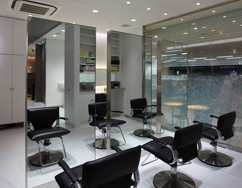 Dear　HAIR＆NAIL×CAFE ヨドバシ梅田店