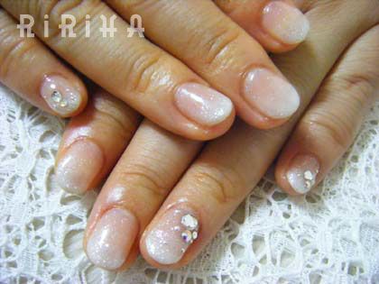 ホワイトグラデーション - Nail salon&school RiRiHA