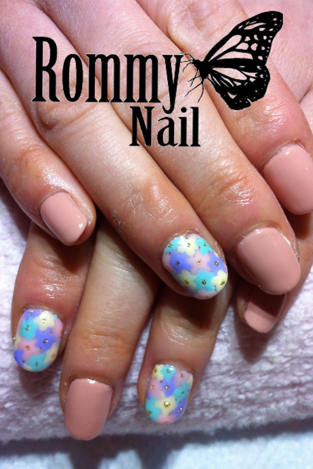❇︎花柄デザイン❇︎ - Rommy Nail