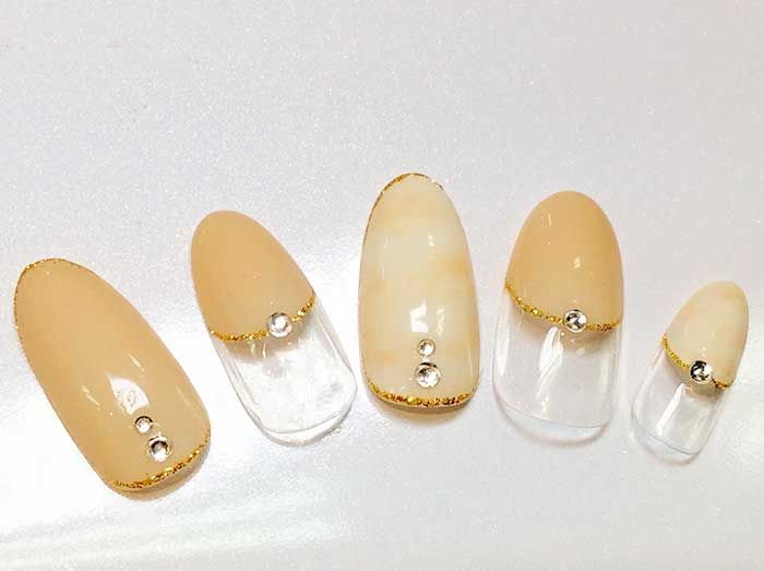 ベージュのワンカラー×クリアとゴールドライン - a9 本店