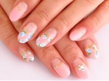 ピンクグラデーション×水色の小花柄