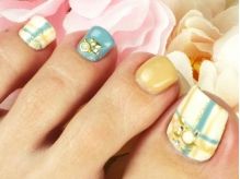 \6000 - milie nail