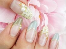 \7000 - milie nail