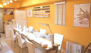 ネイル シャイニー　蒲田本店