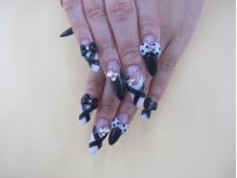 モノトーンガーリーネイル - ネイルジュエルC・S